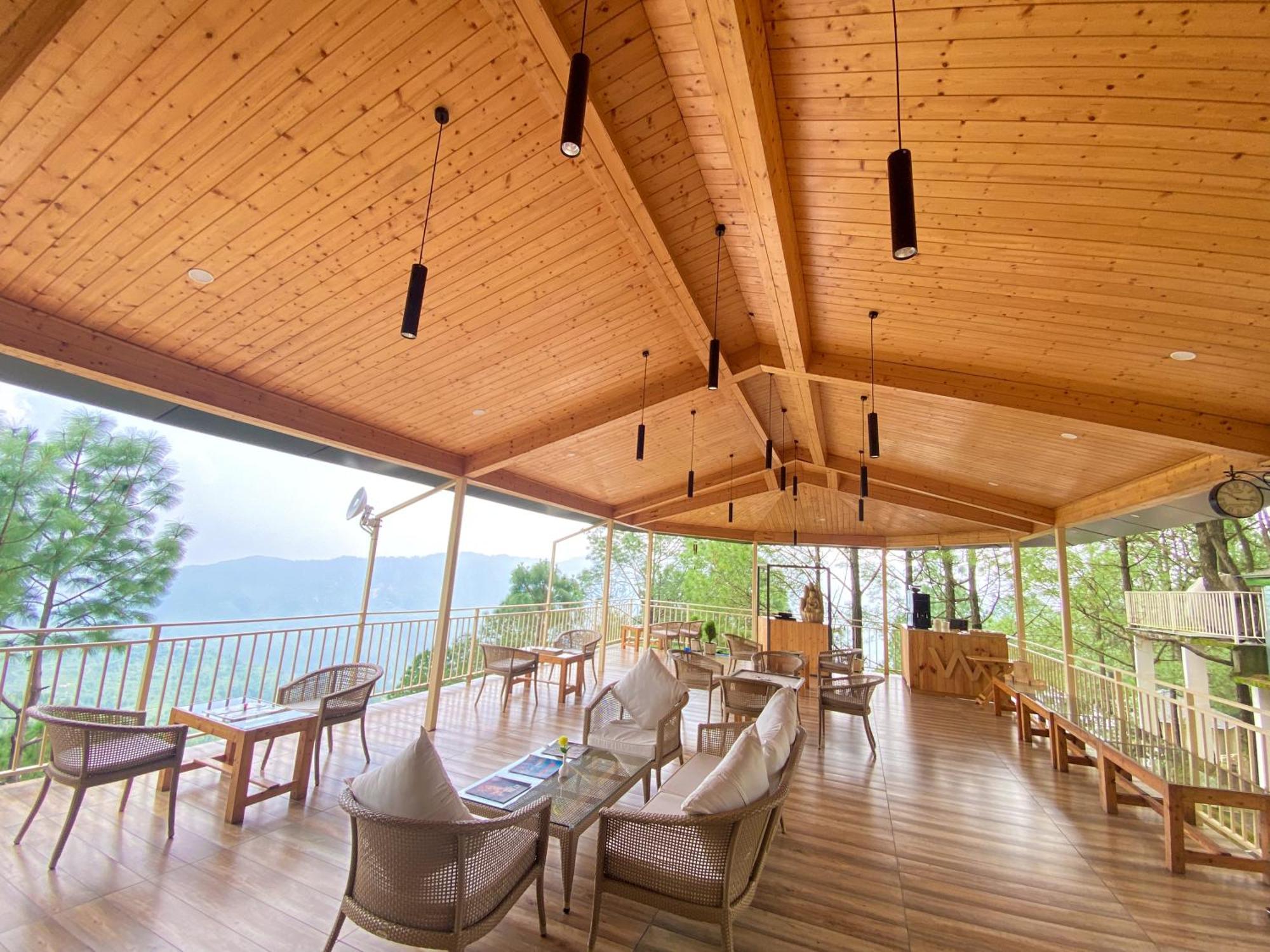 The Woods Retreat Hotel Lansdowne Exterior photo