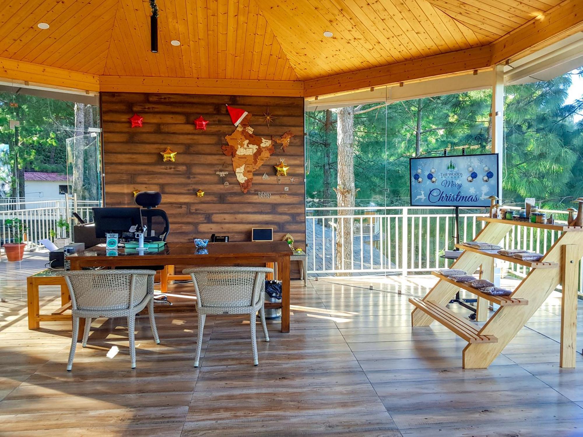 The Woods Retreat Hotel Lansdowne Exterior photo